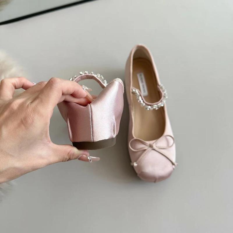 Версия из овчины~ Маленькая внутренняя высота, увеличение, балетки со стразами, женские туфли-лодочки с мелким вырезом, туфли Мэри Джейн с бантом