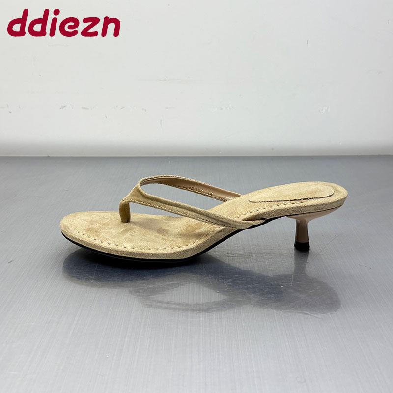 Модные женские сандалии большого размера 43 на низком каблуке, летние пляжные шлепанцы, модные флоковые женские сандалии на каблуке, туфли-шлепанцы, женские шлепанцы, туфли-лодочки