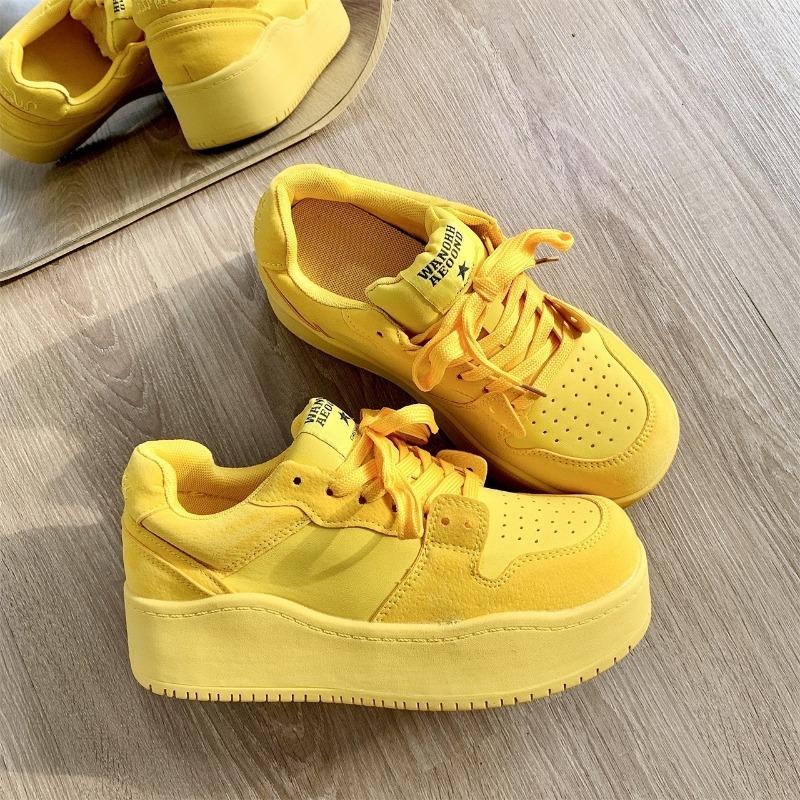 2024 Женская вулканизированная обувь Кроссовки на шнуровке Плоская студенческая повседневная обувь Толстая подошва Увеличивающая женская вулканизированная обувь