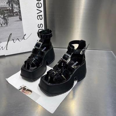 Женские римские сандалии нишевого дизайна