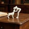 Скульптура Женщина и Собака 3D Печатная Настольная Фигурка Женщины, Целующей Собаку для Гостиной, Офиса, Домашнего Стола, Полки Декор