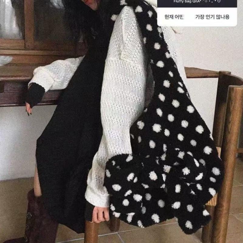 Japanese Sweet Cute Bow Tote Bag Women Plush Polka Dot Large Capacity Shoulder Bags Ladies Harajuku Versatile Daily Underarm Bag