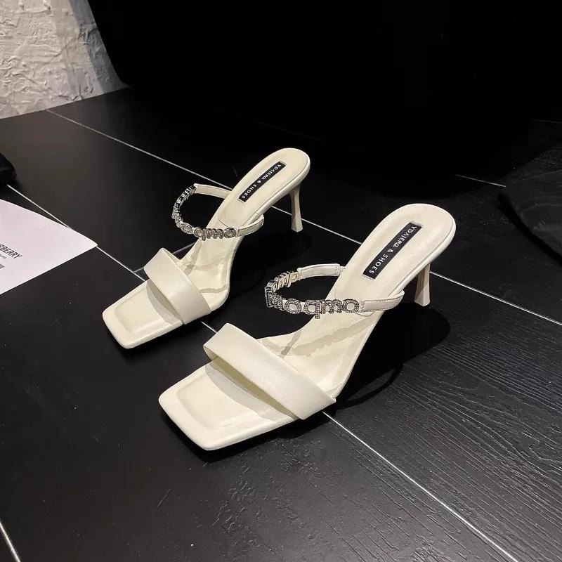 Мода 2024 Мода Женская обувь Квадратный носок Женские тапочки Летние Открытый носок Стразы Однотонные Платье Шпильки или Тонкий каблук Тапочки