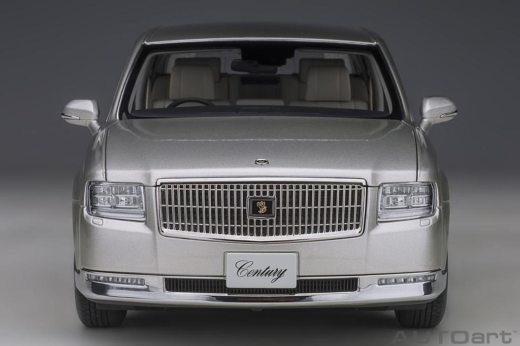 AUTOart Toyota Century Special Edition Seika Radiant Silver Metallic Готовый продукт 1/18