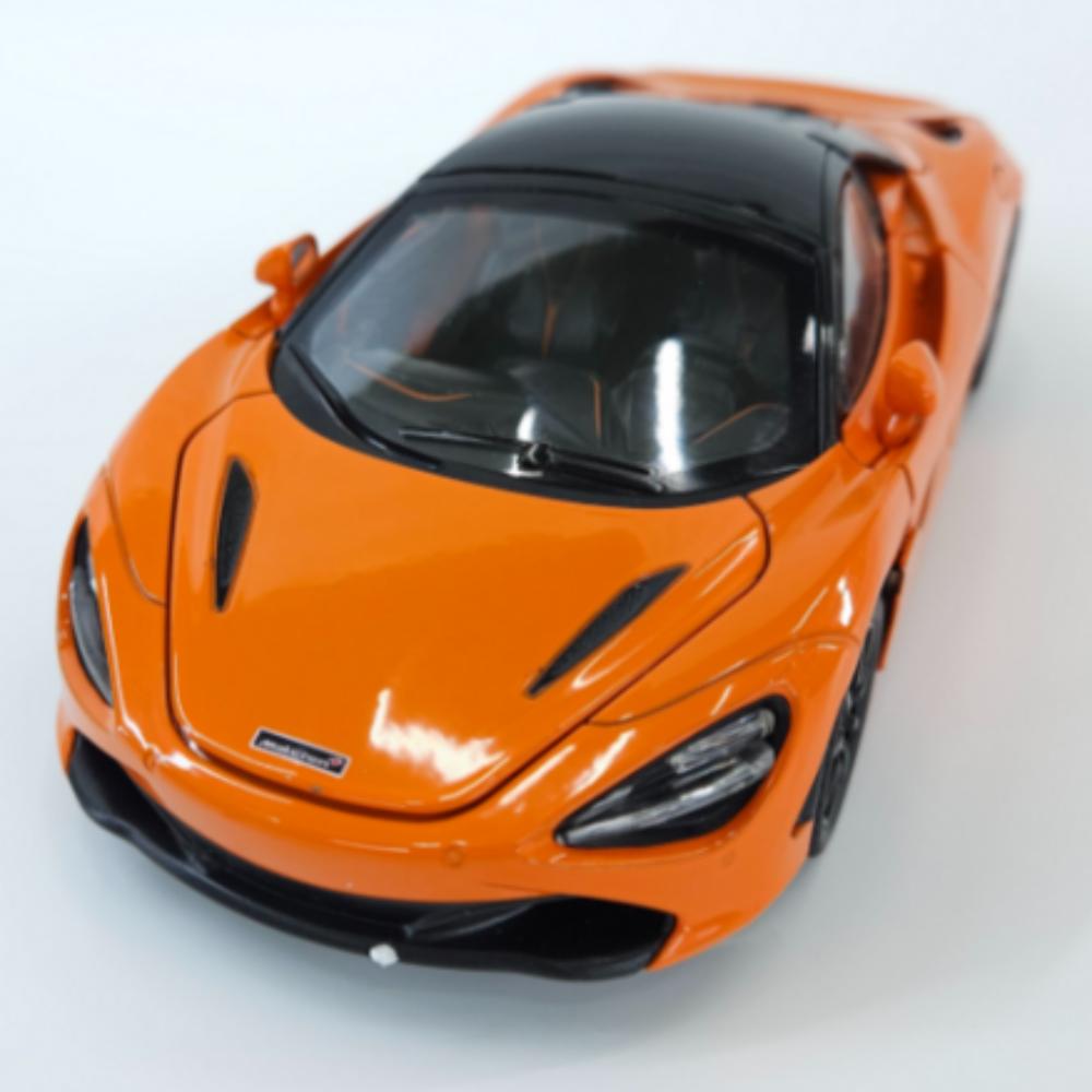Спортивный автомобиль McLaren 720S в кузове кабриолет Модель 1:24 литых, Игрушка