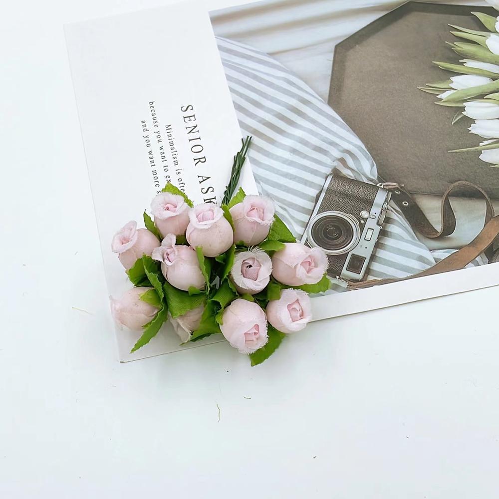 12 шт./лот Искусственные цветы Шелковая роза Мини-букет Рождество Дом Свадьба Новый год DIY Украшение подарочной коробки Поддельные растения