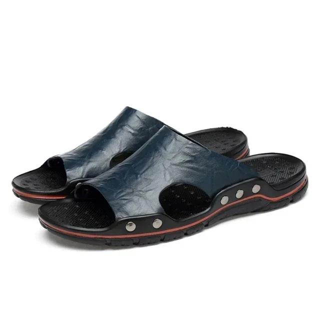 Fashion Summer Slippers New Men Sandals Soft Outdoor Slides High Quality Genuine Leather Comfortable Beach Sandals Outdoor Men Shoes