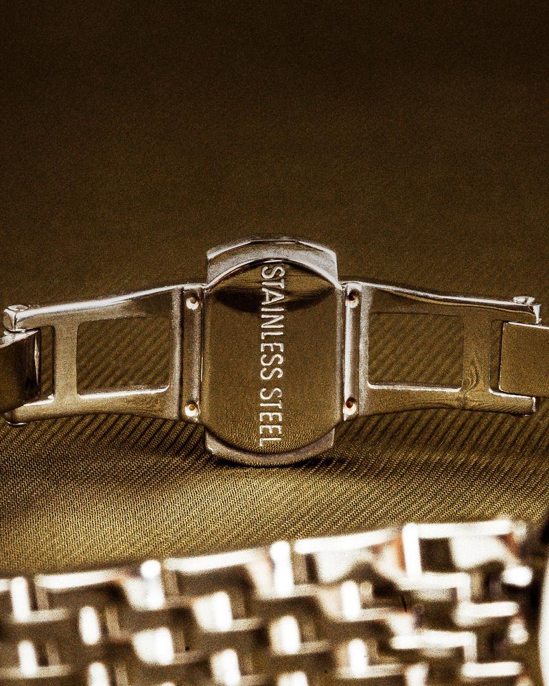 Fashionable analog women's watch - Peterson