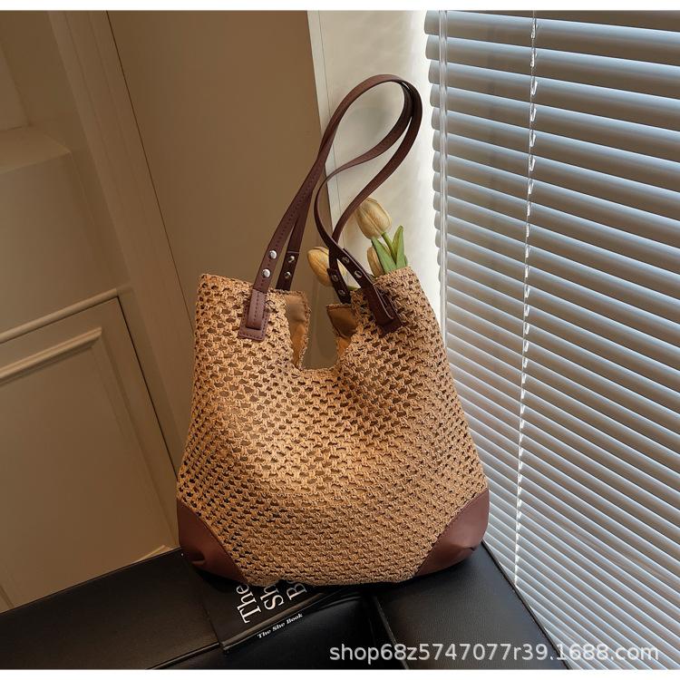 Vacation Popular Women's Bags Contrasting Colors New Straw Woven Large-capacity Armpit Bags Seaside Vacation Beach Bags Shoulder Bags
