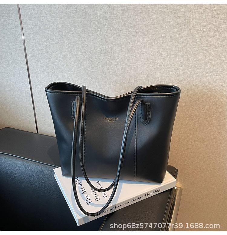 Temperament Explosive Commuter Big Bag Women's 2025 New Fashion Retro Shoulder Bag Large Capacity Simple Tote Big Bag