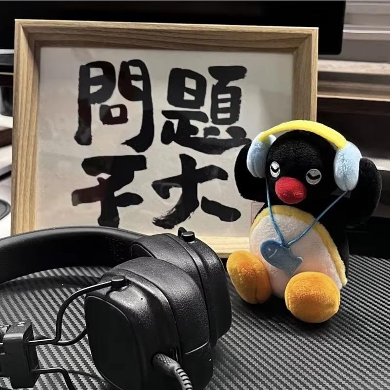 Penguin Plush Keychain Toy Cute Headphone Wearing Stuffed Doll Funny Cartoon Bag Pendant Backpack Purse Decor Surprise Gift
