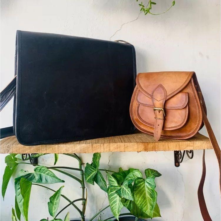 Мужская сумка-мессенджер из козьей кожи ручной работы, черная сумка для ноутбука  ( Бесплатная подарочная сумка-слинг коричневого цвета размером 9 x 7 x 3 дюйма )