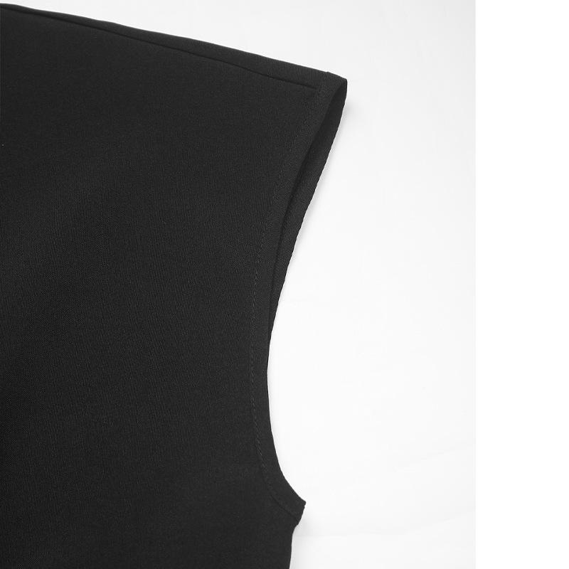 Летний женский комбинезон прямого кроя с воротником-стойкой в пригородном стиле