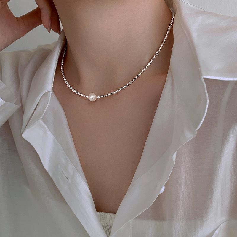 Light Luxury Broken Pearl Necklace Women's Fashion Temperament Collarbone Chain Irregular Design Item Jewelry