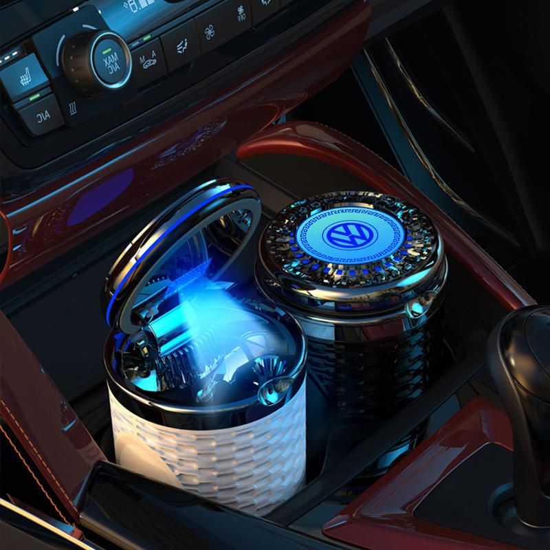 Car LED Ashtray Atmosphere Light Ashtray For VW Golf Amarok T5 Phaeton GTI ID3 Car Flame Retardant Cigarette Holder Cup keychain zh6