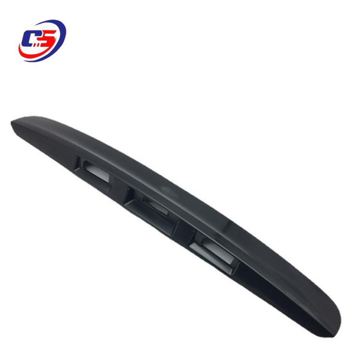 90810-JE20B/C/D подходит для накладки на крышку багажника Nissan Qashqai.