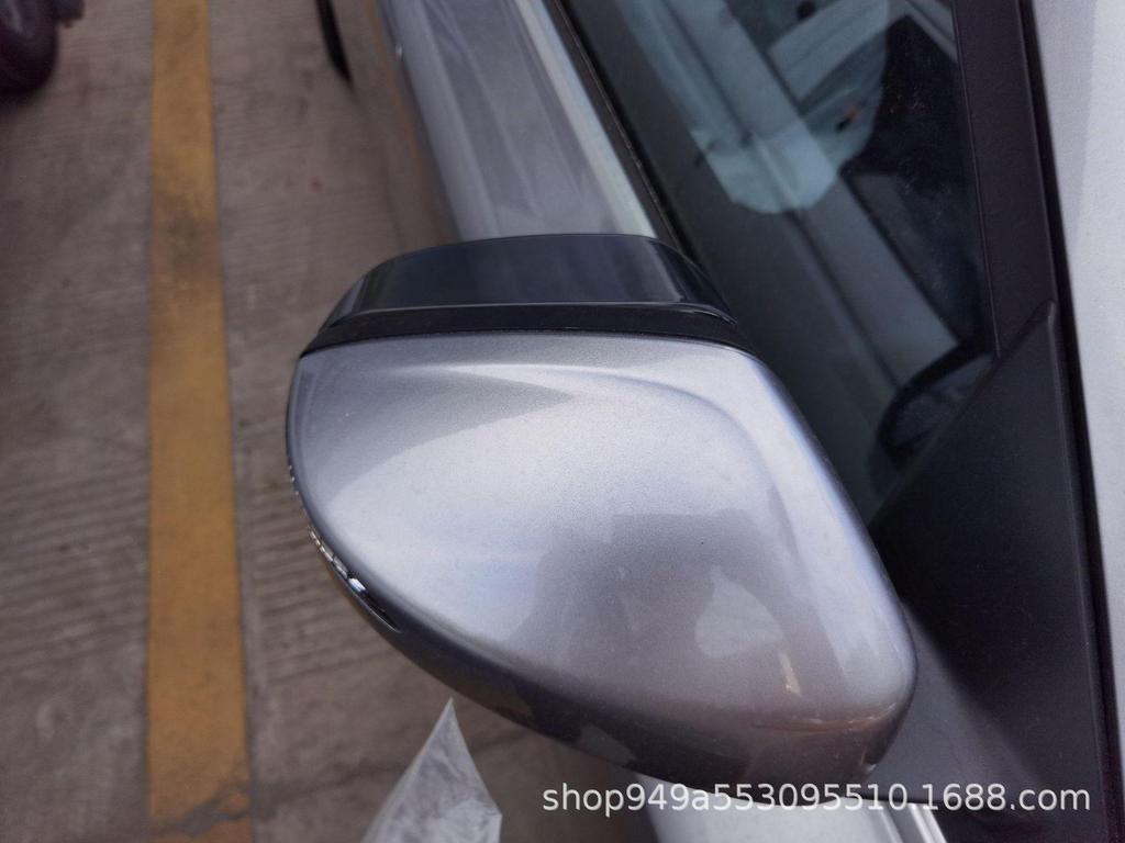 Специальная литая дождевая бровь для зеркала заднего вида серии Geometry