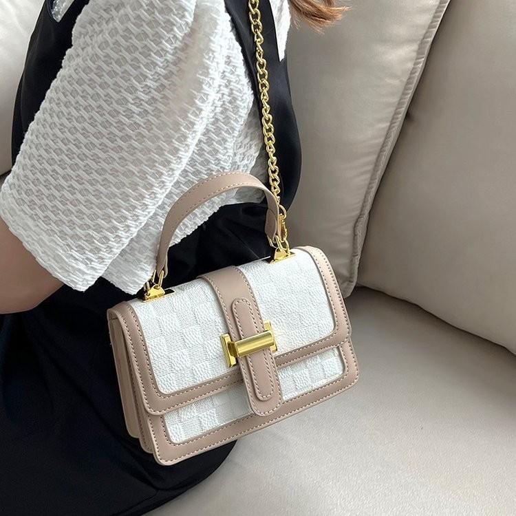 Stylish 2022 Women's Casual Shoulder Bags Chic Small Square Handheld Purses In White Khaki And Black