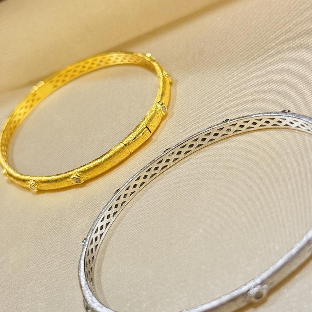 Exquisite Ten Diamond Brushed Bracelet Handmade Brushed Polishing S925 Pure Silver Micro Inlaid Craftsmanship 18K Gold Plating Material Unisex