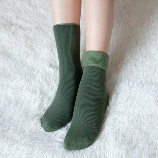 1 пара женских зимних носков средней длины, толстые плюшевые носки в японском стиле, эластичные, нескользящие, термоноски с защитой от запаха, очень свободные, до щиколоток, без разводов