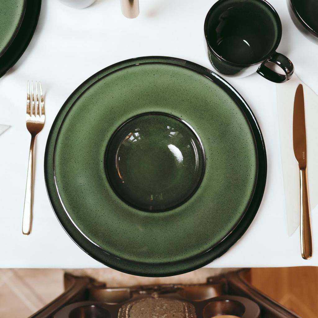 Elegant Moss Porcelain Dinner Plate DUKA