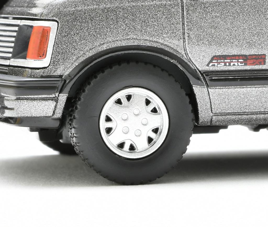 TOMYTEC Tomica Limited Vintage Neo LV-N325a Chevrolet Astro LT AWD Gray 1994 Model (Assembled)