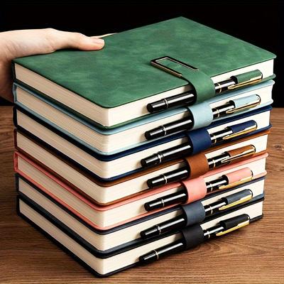 Винтажный блокнот формата А5 в кожаном переплете с персонализированной мягкой обложкой и закладкой — идеально подходит для деловых встреч и университетской жизни