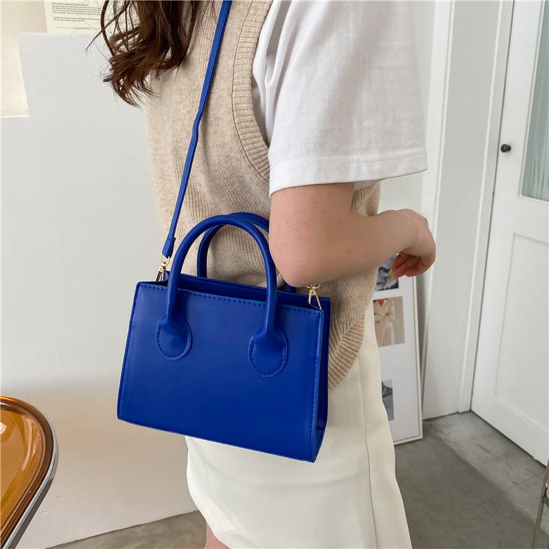 Messenger Bag Retro Casual Fashion Portable Small Square Bag Female Simple Popular Western Style Shoulder Bag