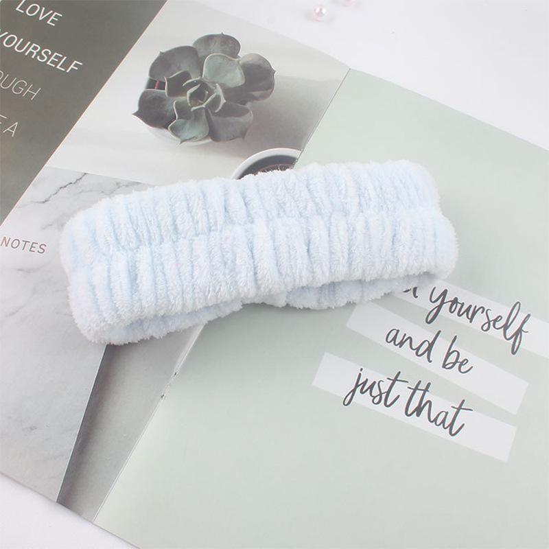 2025 г. Очаровательная повязка на голову в виде ананаса и набор нескользящих повязок для волос для женщин — набор из 3 предметов для мытья и укладки с браслетом