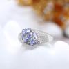 Элегантный легкий роскошный дизайн. Кольцо из серебра 925 пробы с натуральным танзанитом. Благородный драгоценный камень. Драгоценный подарок для влюбленных.