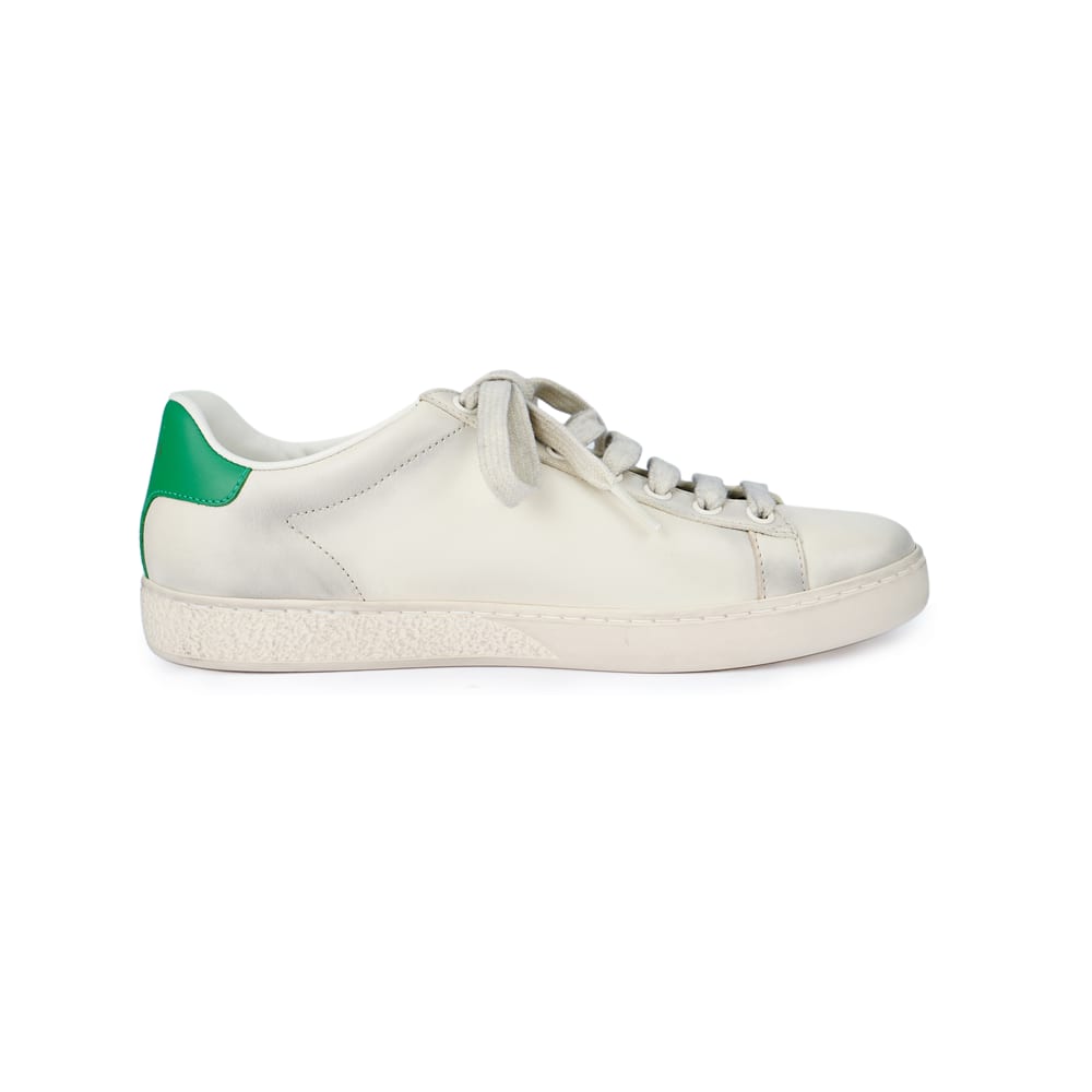 Gucci ACE Коровья кожа Низкие стильные скейтбордические кроссовки Женские Белые Потертые 703816 AYO10 9660