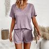 Летний комплект пижамы из футболки с V-образным вырезом и шорт в европейском и американском стиле для женщин