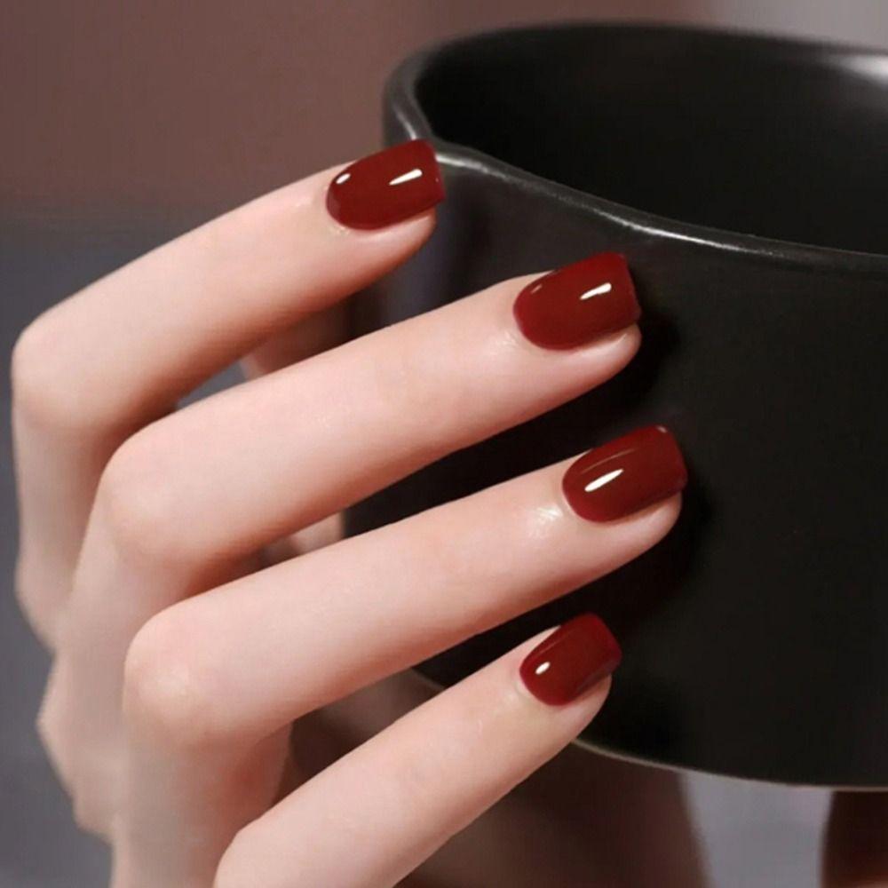 Короткие накладные ногти, круглые типсы, модные накладные ногти для салона