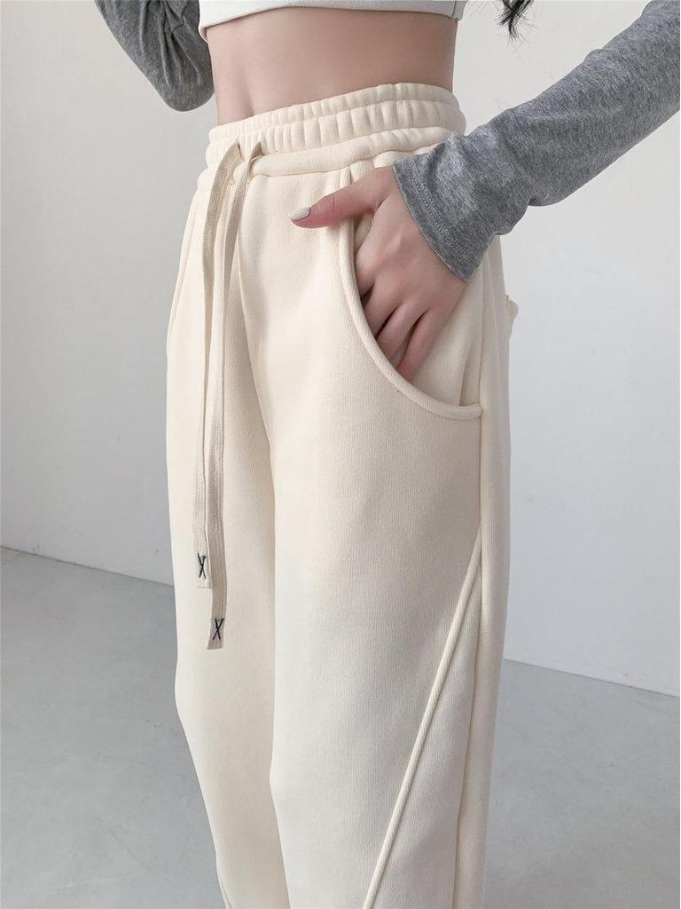 Women's 2024 Autumn/Winter Wide-Leg Banana Pants: Velvet Lined, Straight Fit, Casual and Warm.
