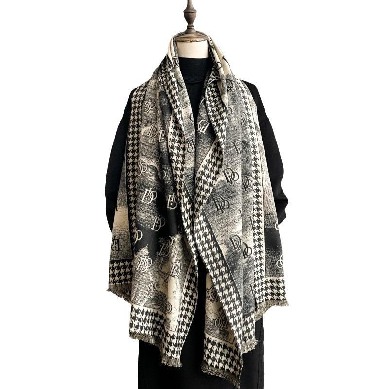Letter Imitation Cashmere Scarf Women's Winter New Fashion Long Scarf Scarf Thickened To Keep Out the Cold and Wind, and a Shawl.