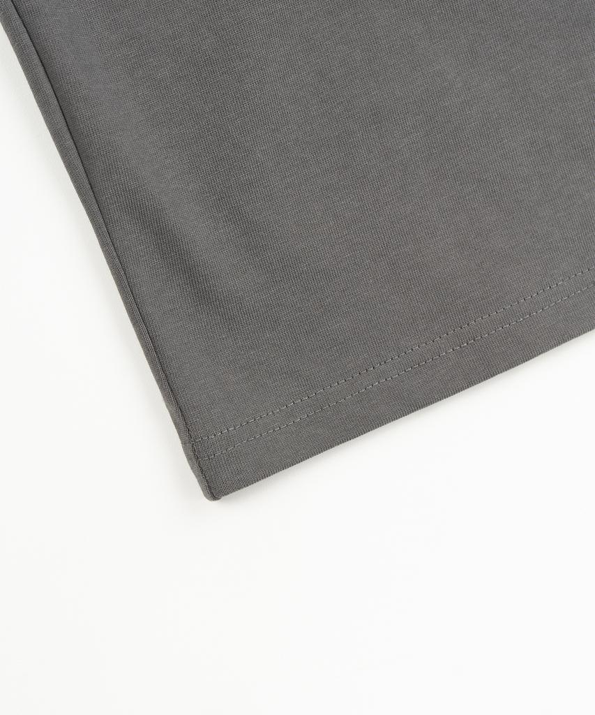 КОФЕ [S-XXL] Узкая укороченная футболка-henley с половинным рукавом (Древесный уголь)