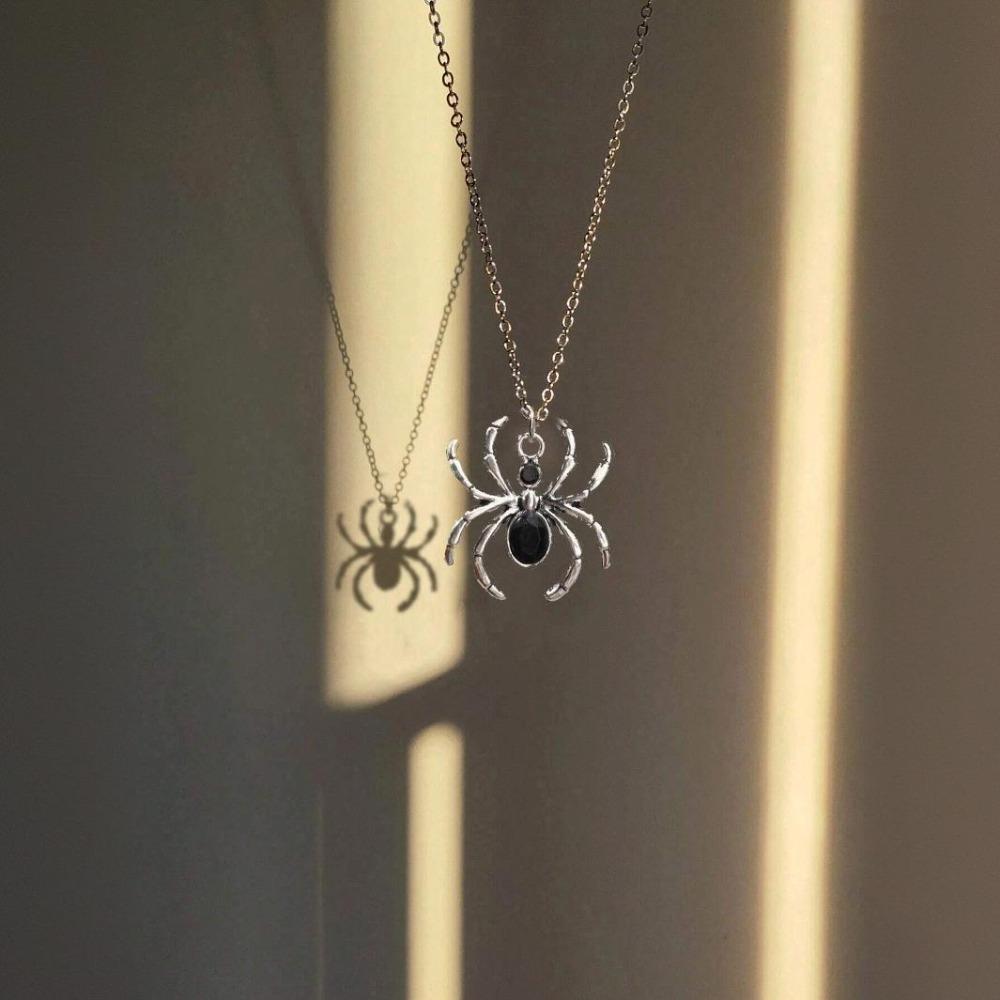 Gothic Black Spider for Women Dark Red Black Crystal Vintage Personality Choker Accessories Fashion Pendant Necklace Zircon