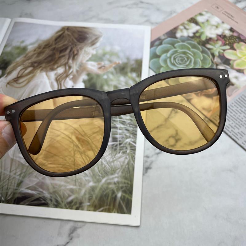 New Women's Fashion Folding Sunglasses Women's Brand Designer Glasses Oval Glasses Lady Retro Sun Glasses UV400 Eyewear