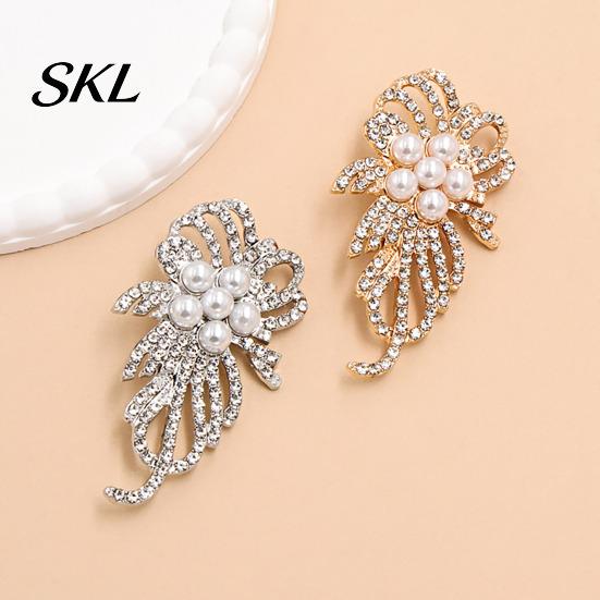 Rhinestone Brooch Faux Pearl Flower Brooch, Electroplating Alloy Lapel Pin for Elegant Women, Sweater Cardigan Coat Business Suit Decoration