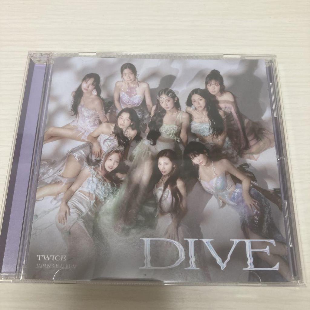 [USED] TWICE DIVE CD Regular Edition Bonus Cardmina