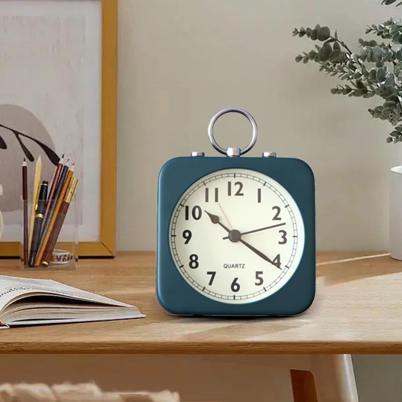 Metal Light Luxury Simple Nordic Alarm Clock Student Wake Up Artifact Bedside Clock Desk Fashion Ornament