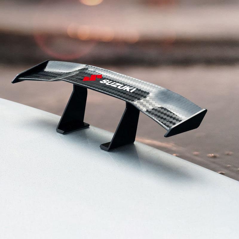 1Pcs Carbon Fiber Car Mini Rear Spoiler Mini Small Wing Model Decoration for Suzuki DZire IGNIS Grand Swift Jimny Vitara Baleno SX4 GW250 Splash Swace