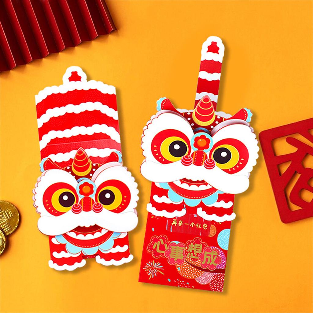 Красные конверты на китайский Новый год. Привлекающие внимание красные конверты в китайском стиле с головой льва для праздничного подарка.