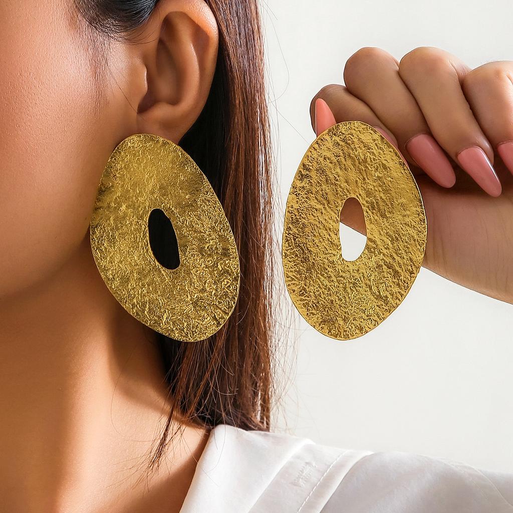 Exaggerated French Disc Metal Earrings, Simple and Irregular Texture Stud Earrings Are Niche