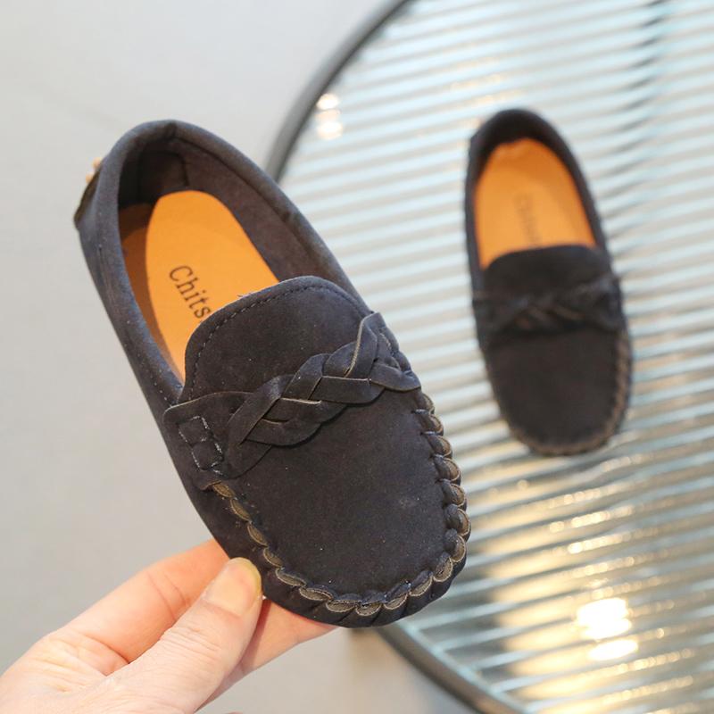 Обувь из кожи для мальчиков, модные детские туфли на плоской подошве, мокасины без застежек, классические детские туфли для вечеринок 2024 года, весна-осень, мягкие, дышащие