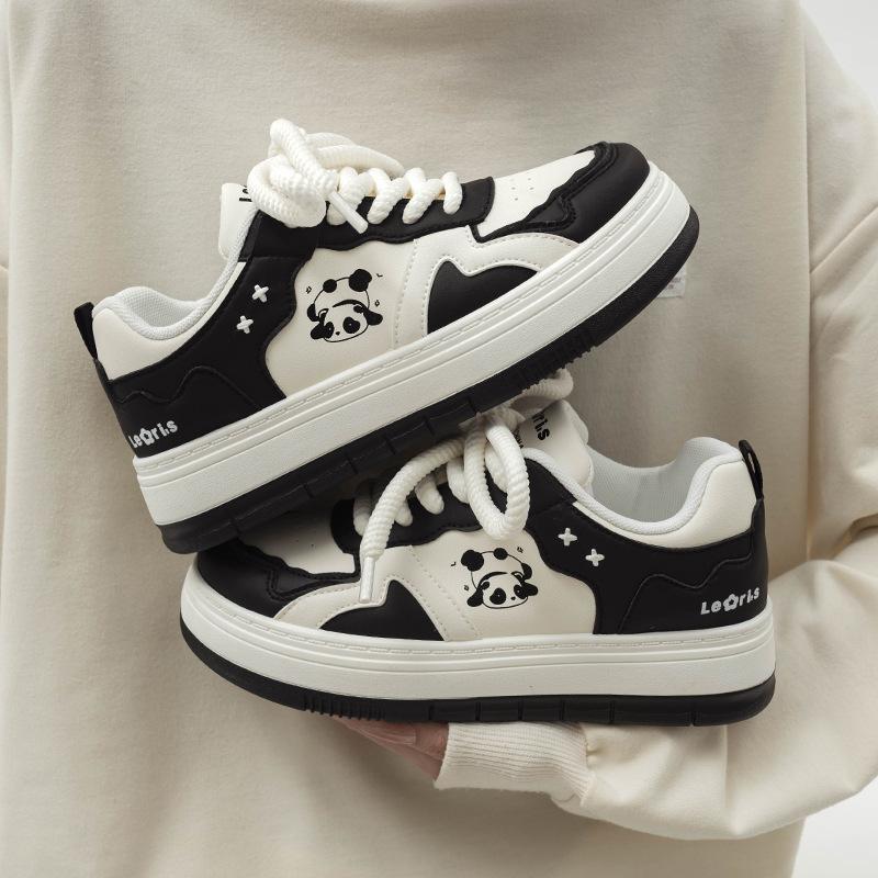 Маленькие белые туфли Весна Новые черно-белые туфли Panda Board Shoes Универсальная модная повседневная обувь Тенденция