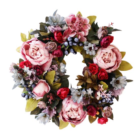 Изысканный рождественский венок, который легко разместить из мягкого ротанга