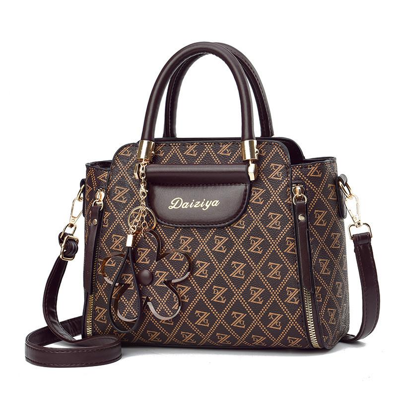 Stylish Large Capacity Bucket Bag For Women Perfect For Moms With Elegant Design