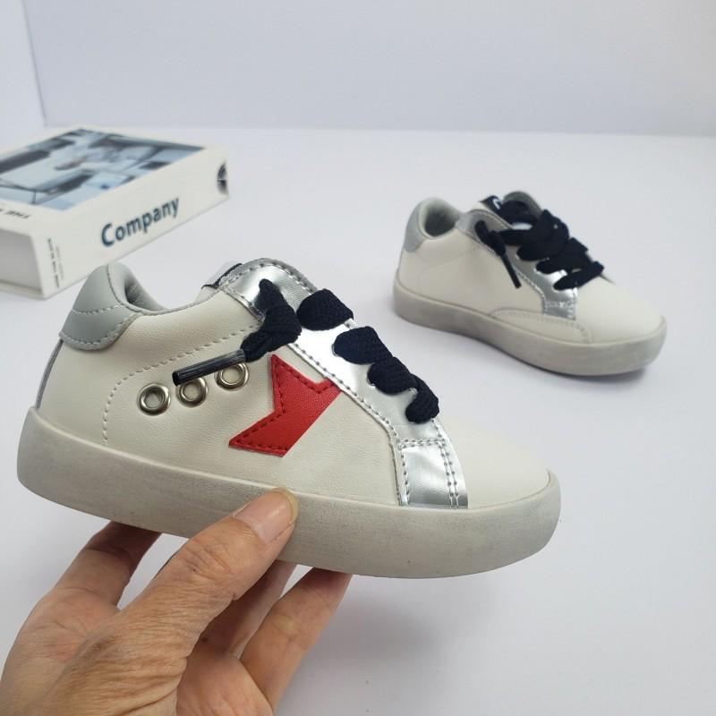 1076 Four-season New Children's Star Skate Shoes Korean Fashion Girls 'casual Soft Soles Small Dirty