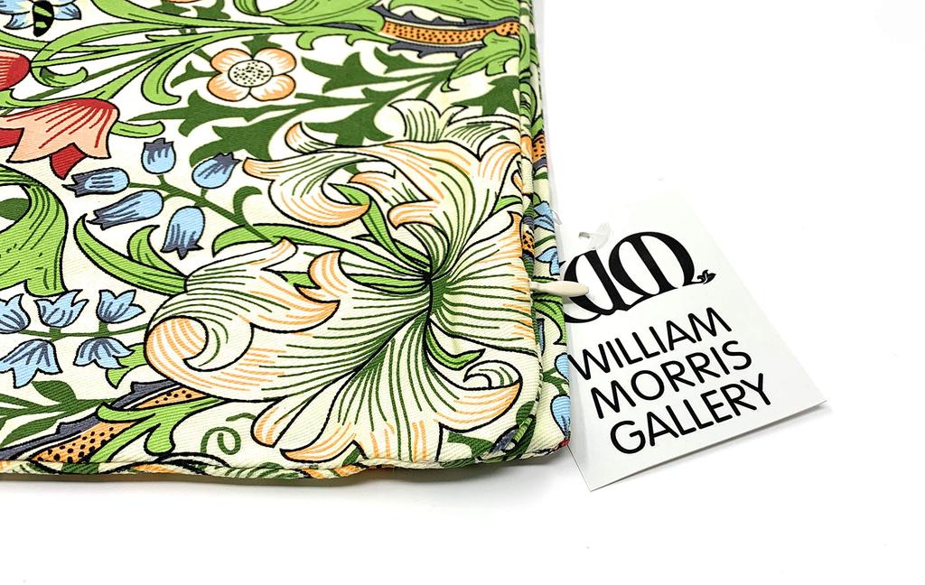 Наволочка Morris Design OXFORD TIME, приблизительно 43x43 см, с рисунком «Золотая лилия»., (подходит для подушек размером 40-45 см),